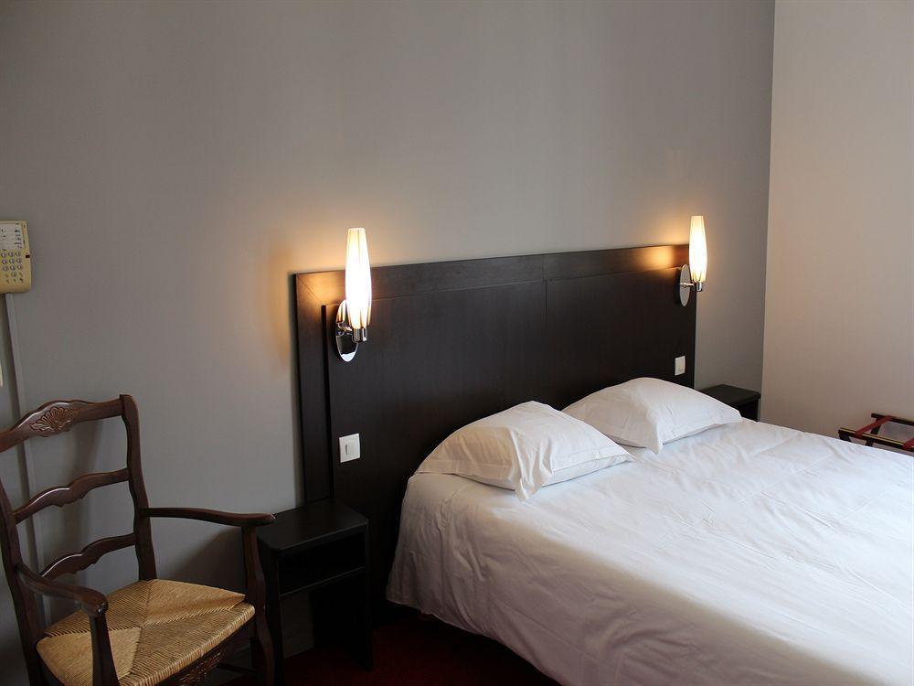 Hotel Bleu Riviera Cagnes-sur-Mer Buitenkant foto