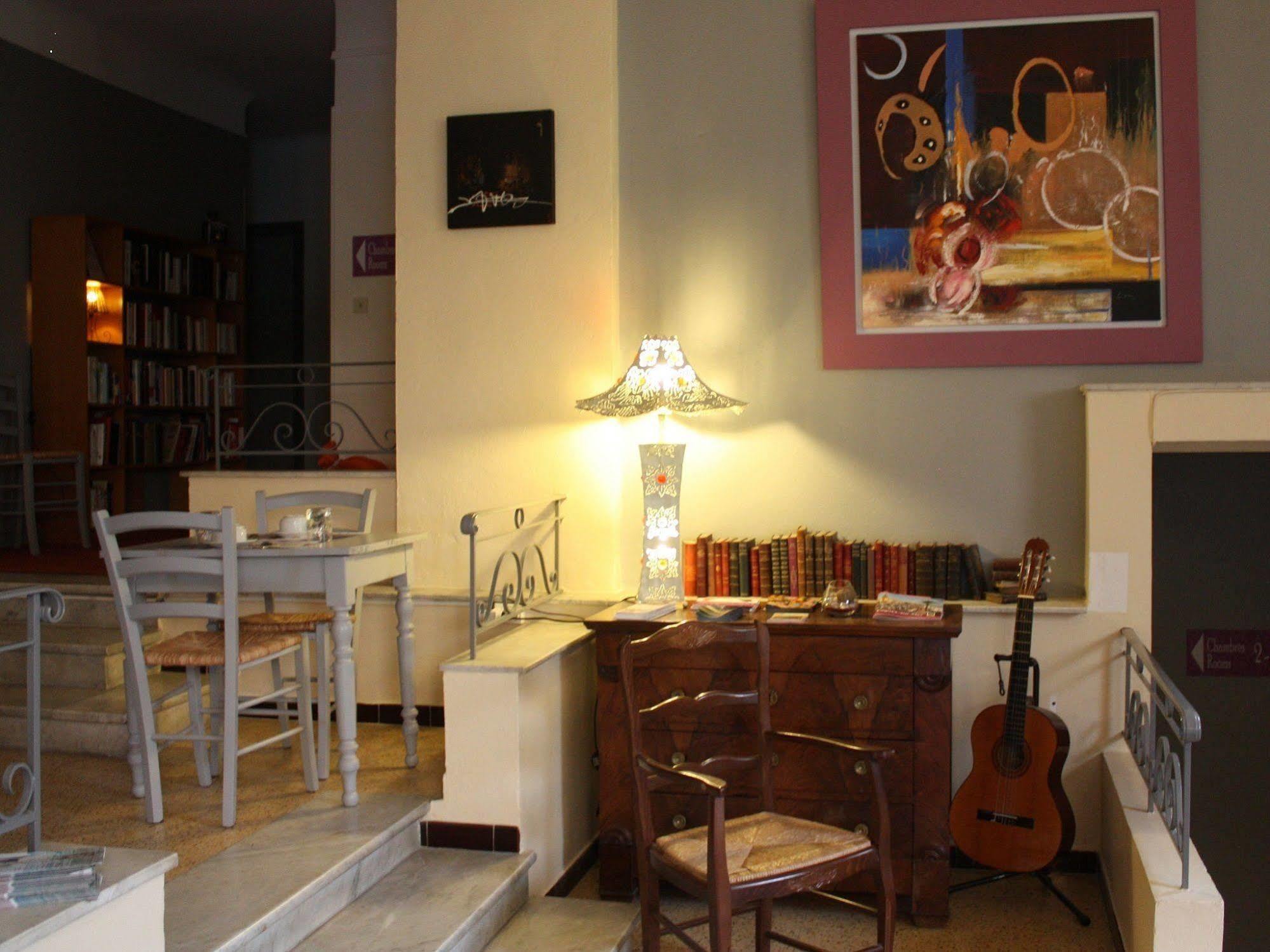 Hotel Bleu Riviera Cagnes-sur-Mer Buitenkant foto