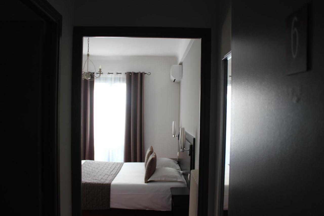 Hotel Bleu Riviera Cagnes-sur-Mer Buitenkant foto